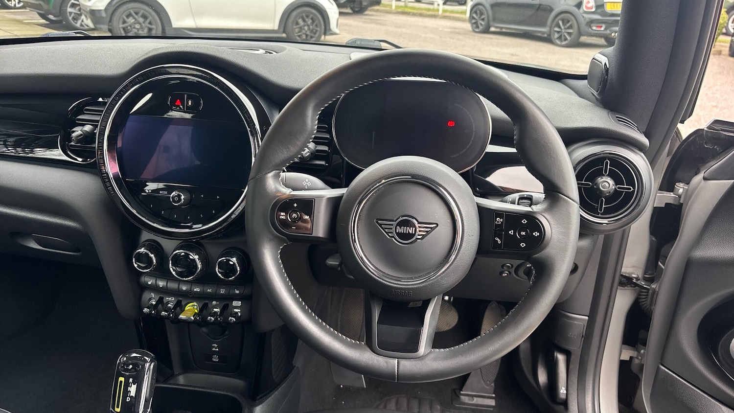 Used MINI Hatch 2023 for sale - 77552053: Photo 5