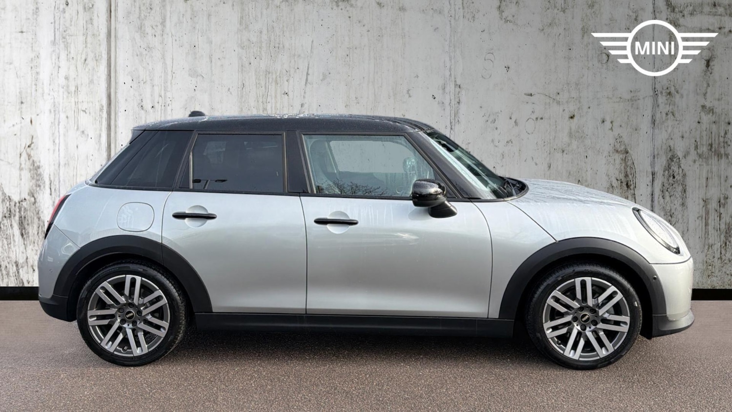 Used MINI Cooper 2024 for sale - 78169251: Photo 3