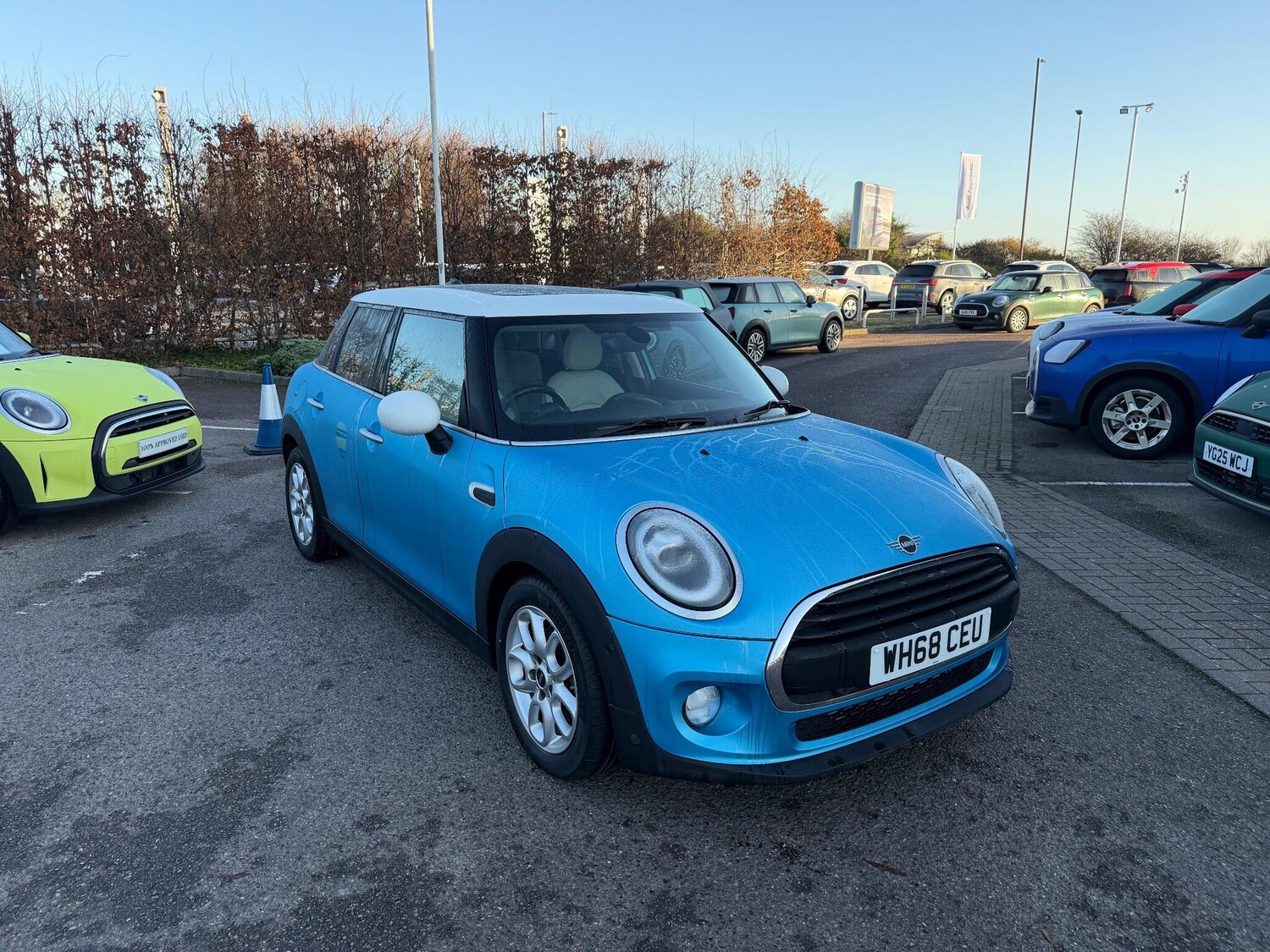 Used MINI Hatch 2018 for sale - 77063793: Photo 1