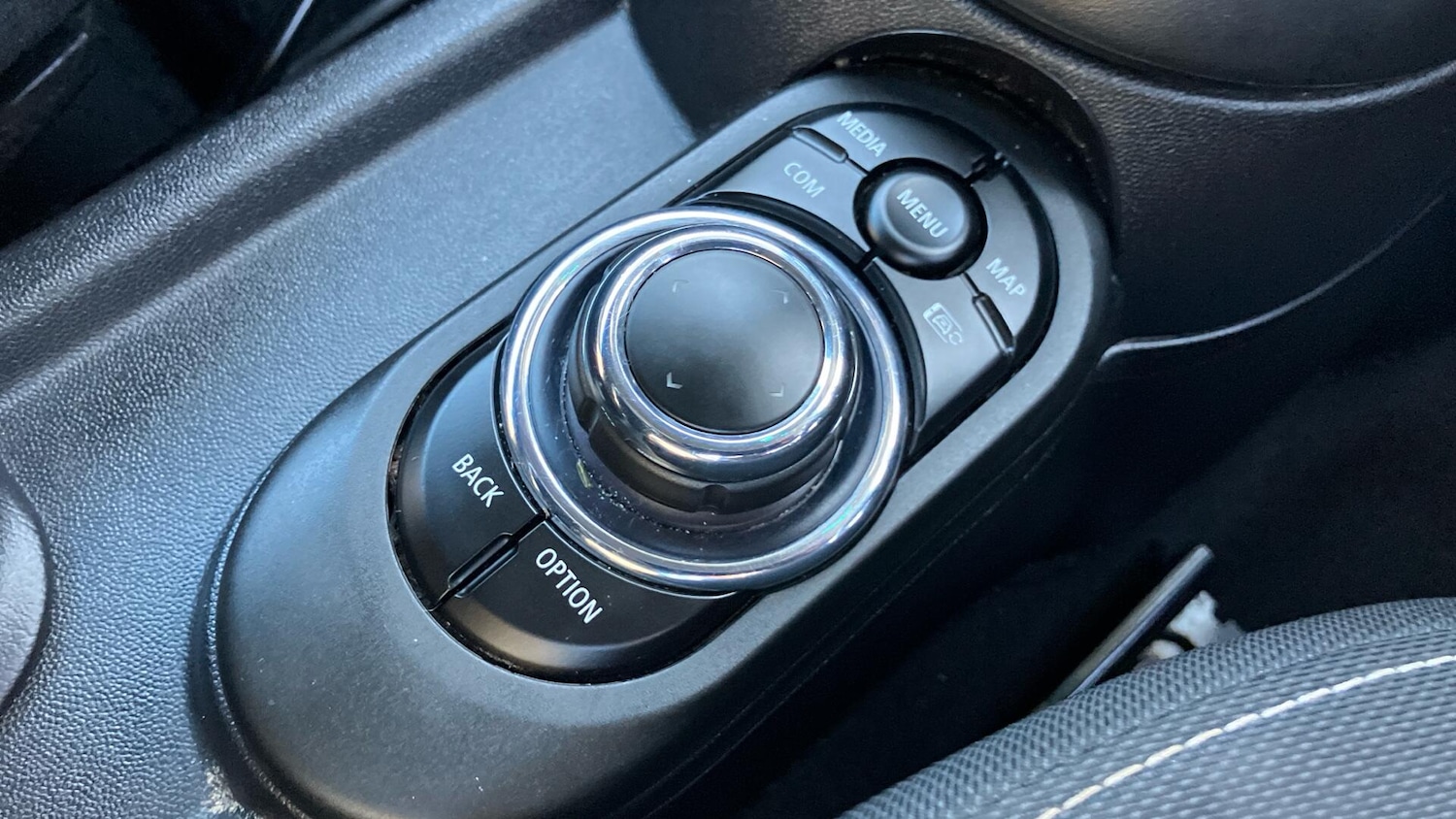 Used MINI Convertible 2022 for sale - 76675421: Photo 19