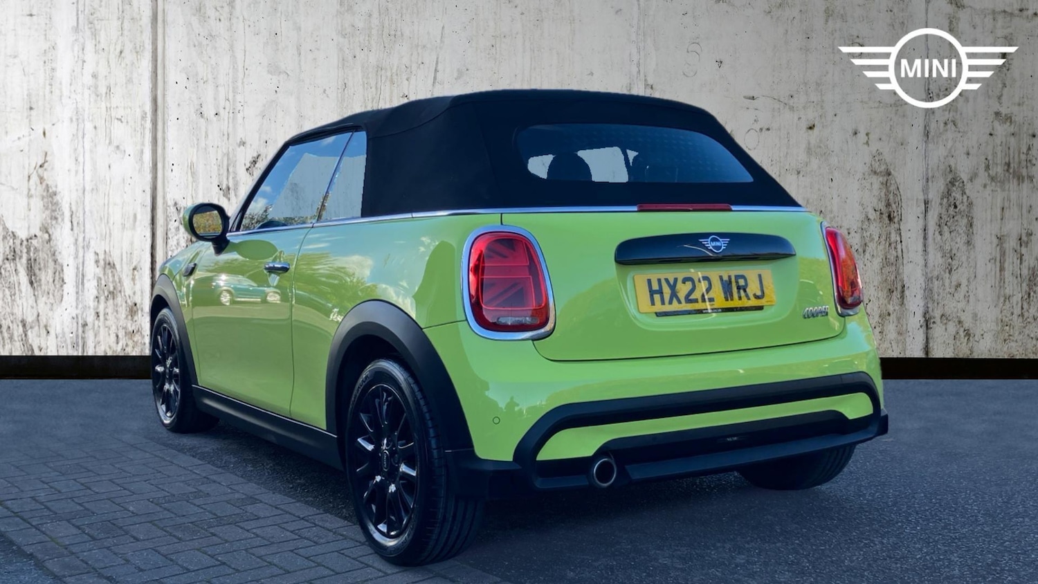 Used MINI Convertible 2022 for sale - 76675421: Photo 2
