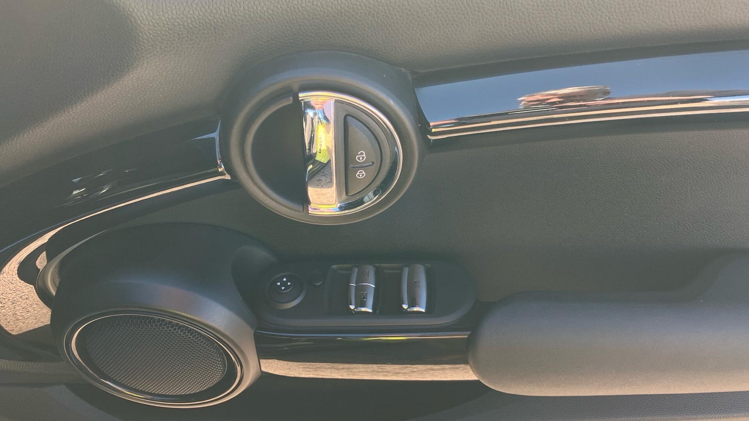 Used MINI Convertible 2022 for sale - 76675421: Photo 20