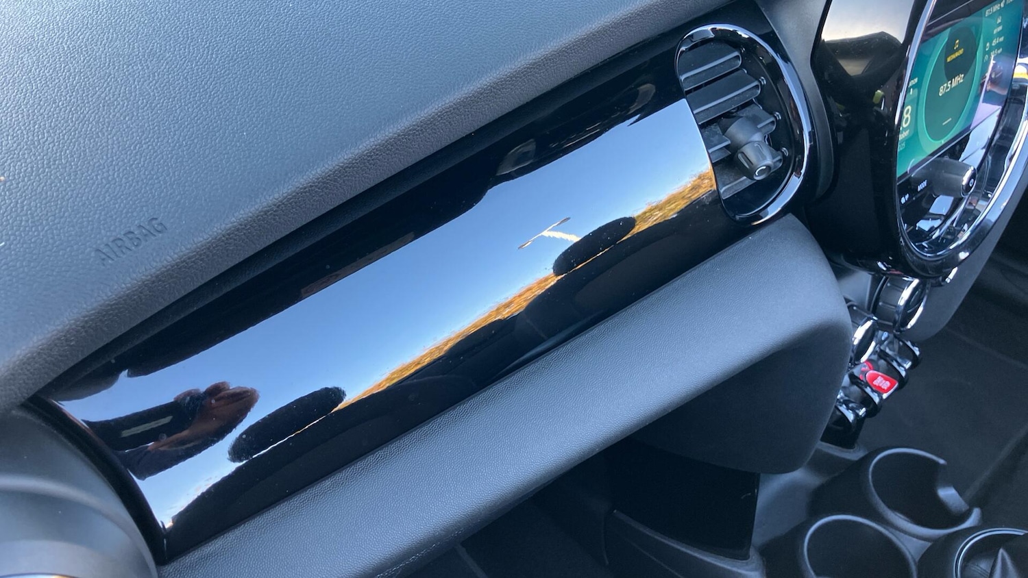 Used MINI Convertible 2022 for sale - 76675421: Photo 25