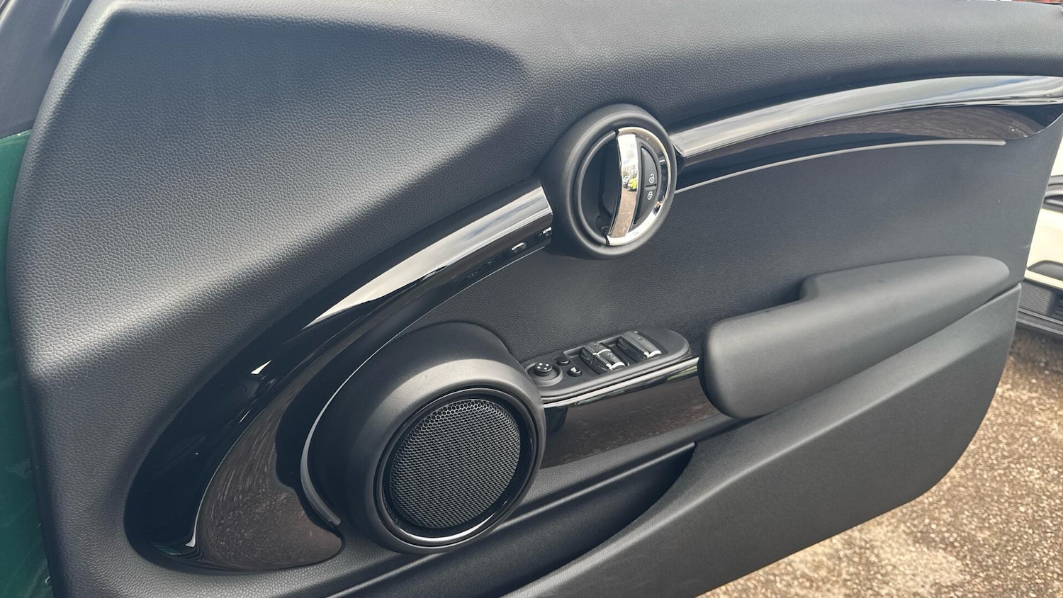 Used MINI Convertible 2024 for sale - 78169258: Photo 20