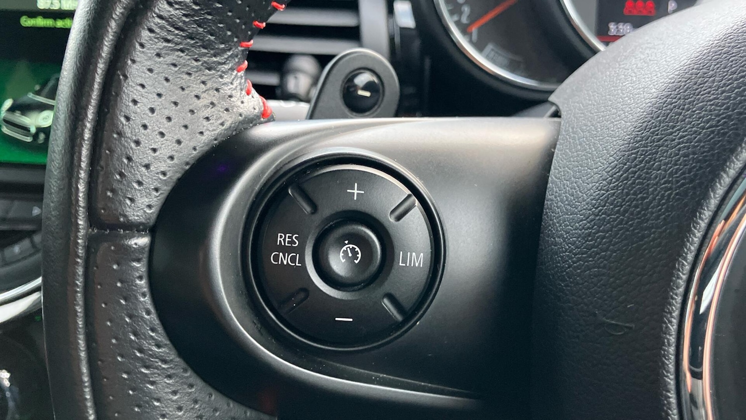 Used MINI Hatch 2018 for sale - 76673642: Photo 18