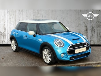 Used MINI Hatch 2018 for sale - 76673642: Photo