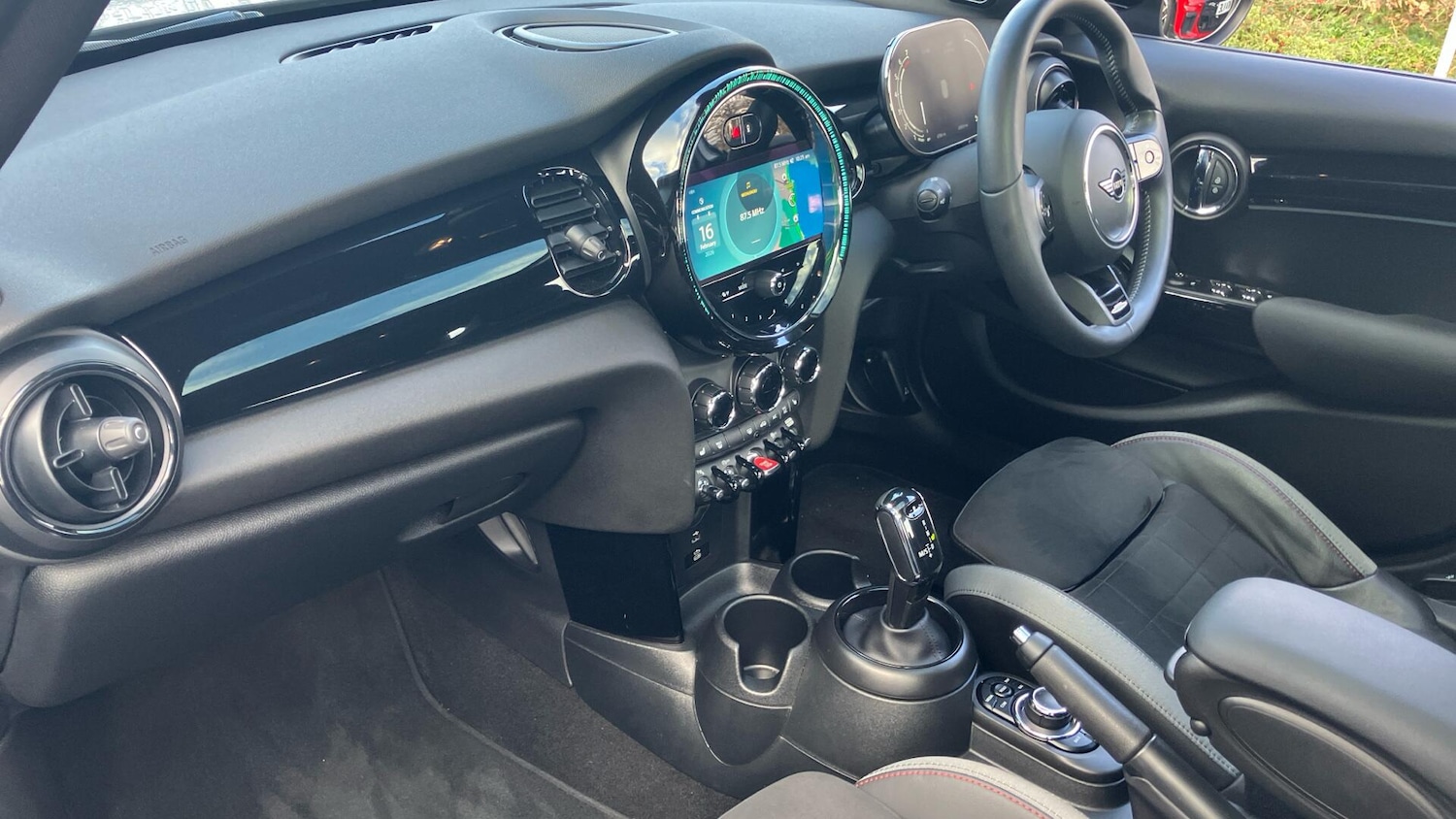 Used MINI Hatch 2023 for sale - 77573008: Photo 7