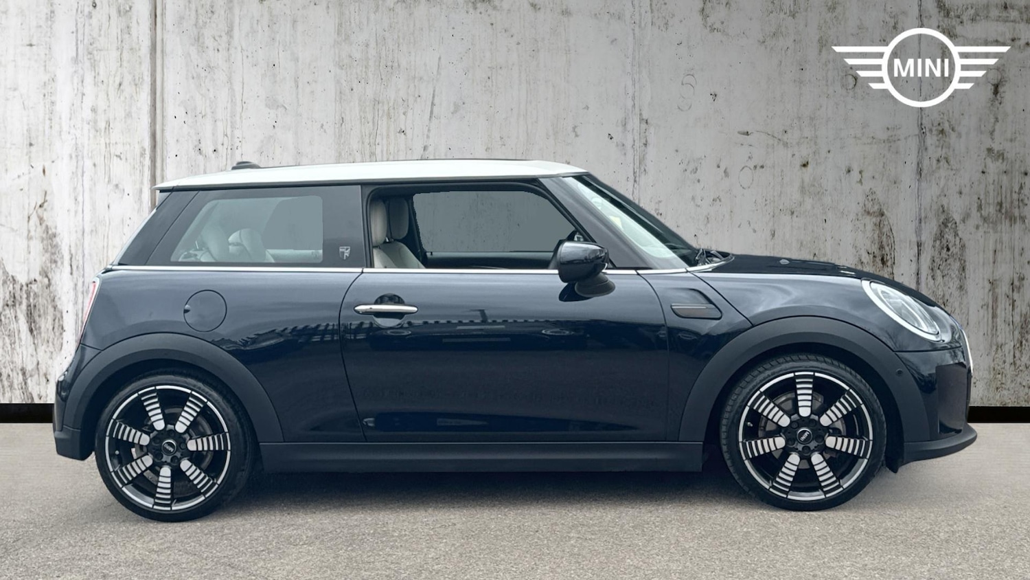 Used MINI Hatch 2023 for sale - 77691400: Photo 3