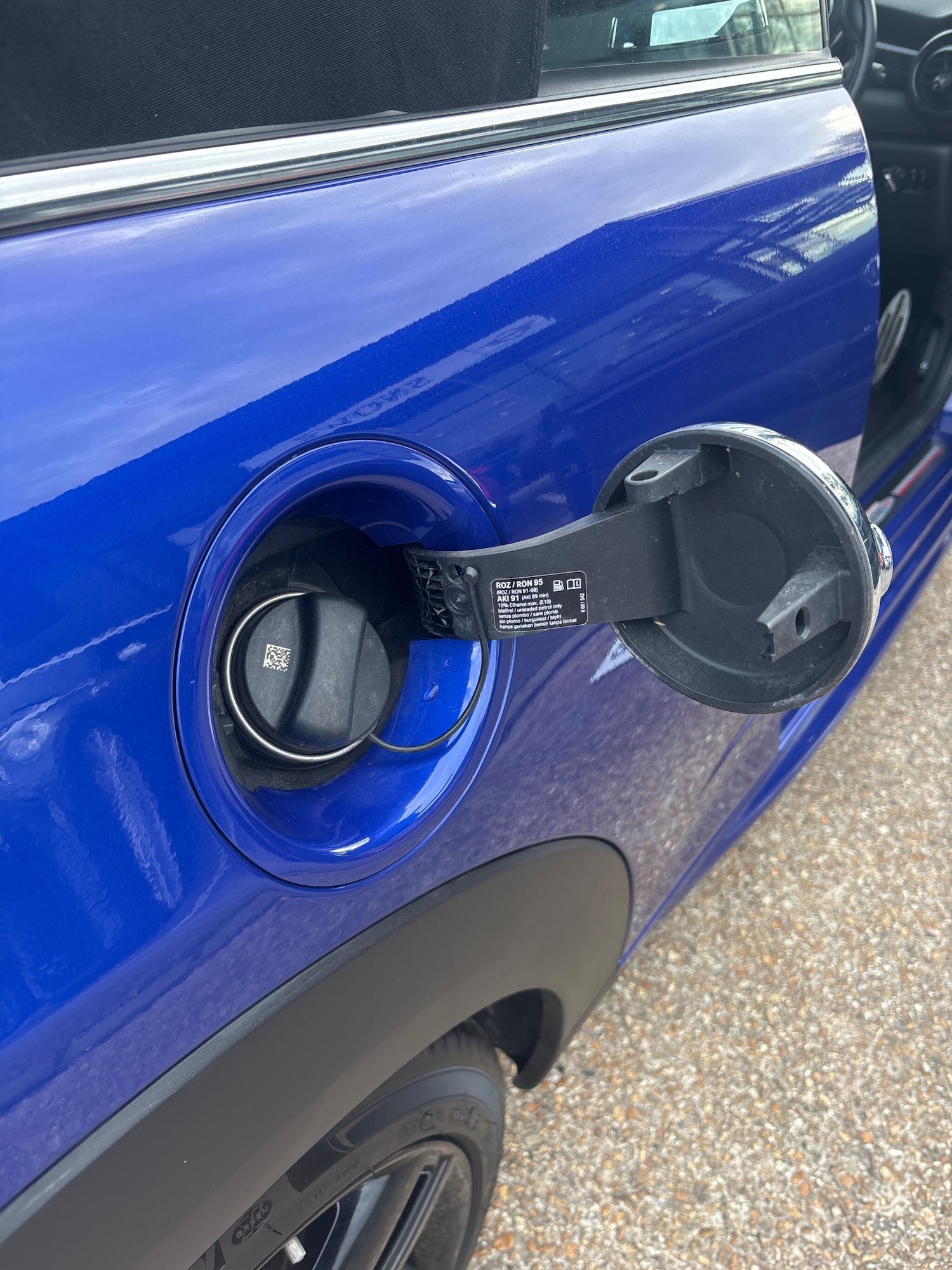 Used MINI Convertible 2018 for sale - 76673671: Photo 16