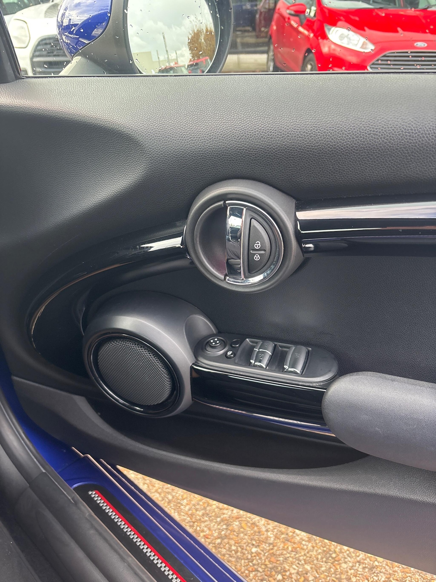 Used MINI Convertible 2018 for sale - 76673671: Photo 17