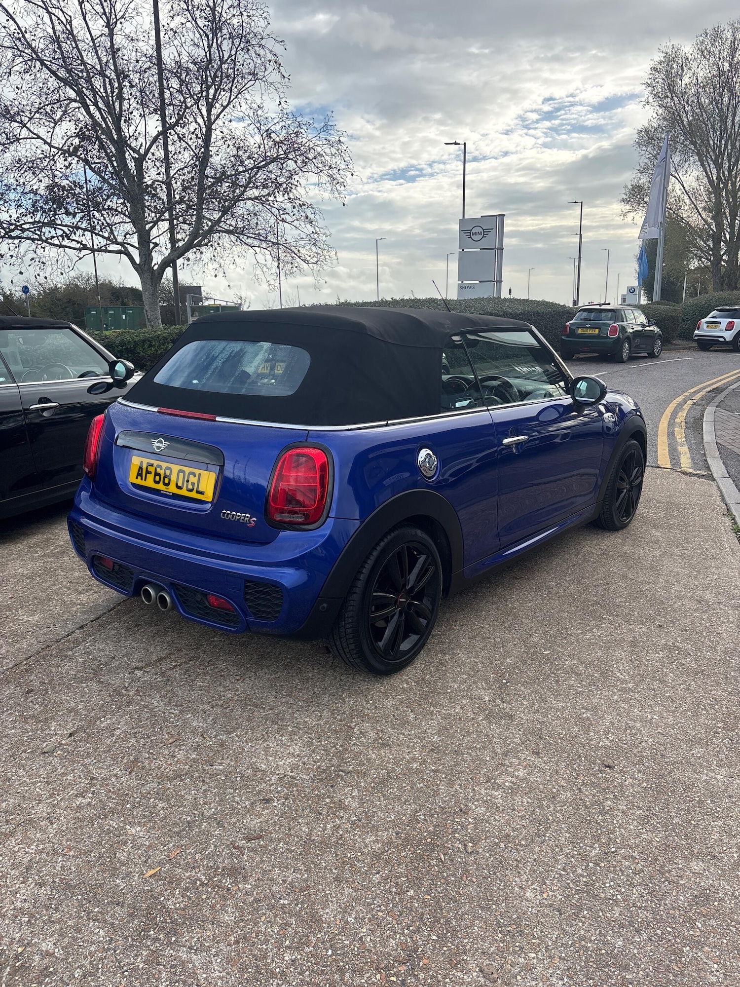 Used MINI Convertible 2018 for sale - 76673671: Photo 5