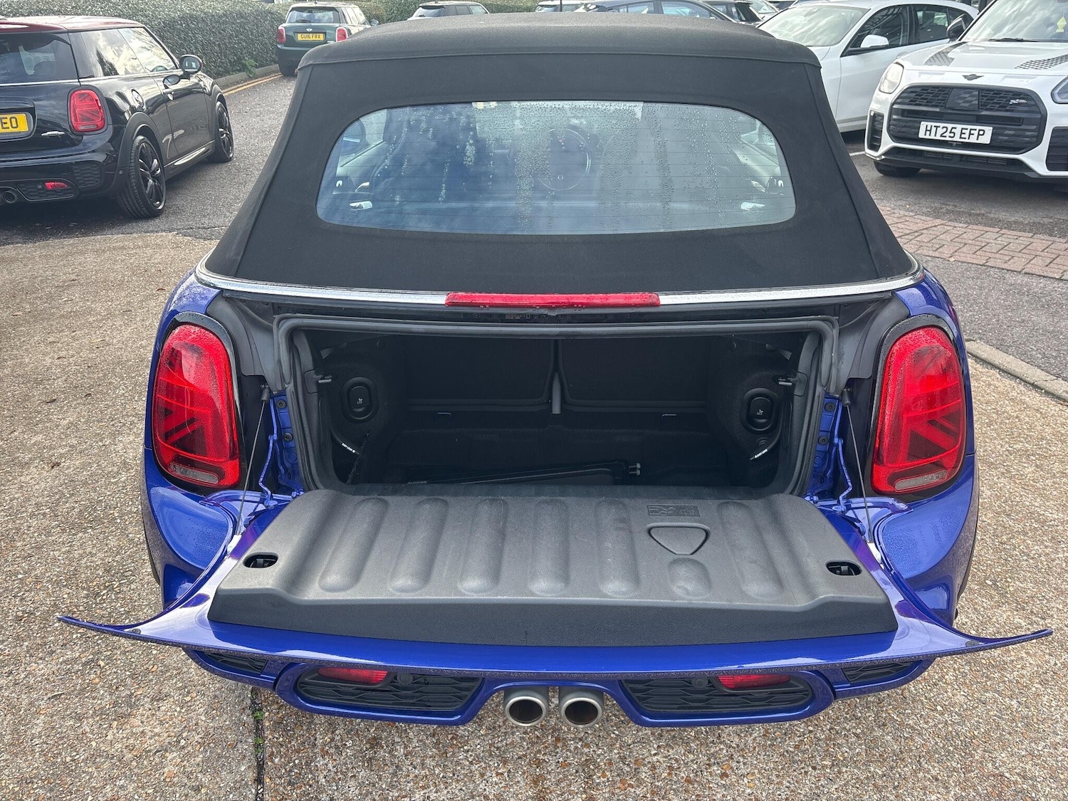 Used MINI Convertible 2018 for sale - 76673671: Photo 9