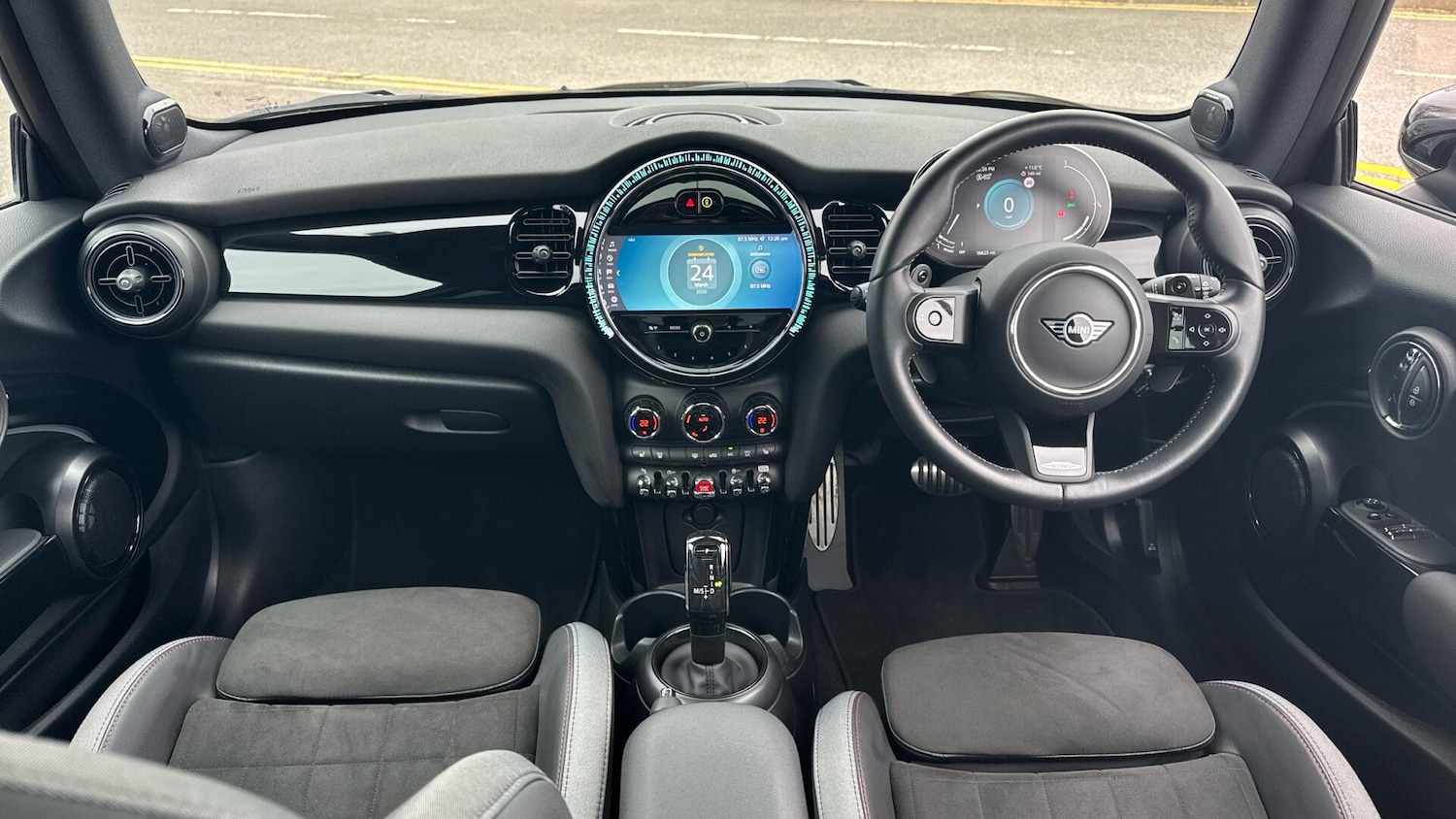 Used MINI Hatch 2023 for sale - 78042672: Photo 5