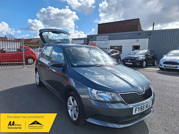 Used Skoda Fabia 2016 for sale - 78681810: Photo