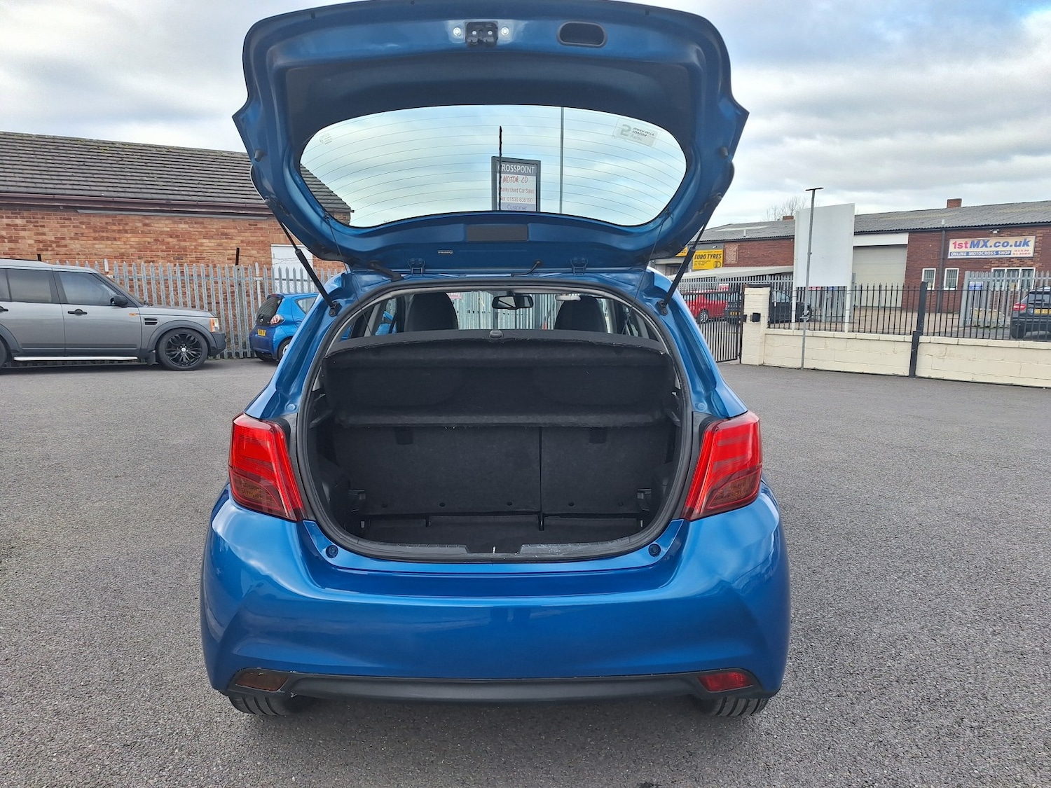 Used Toyota Yaris 2015 for sale - 76643478: Photo 16