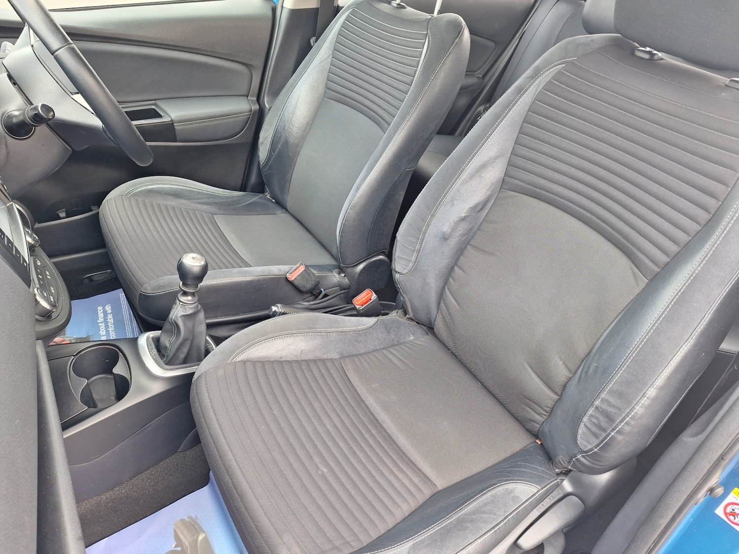 Used Toyota Yaris 2015 for sale - 76643478: Photo 30