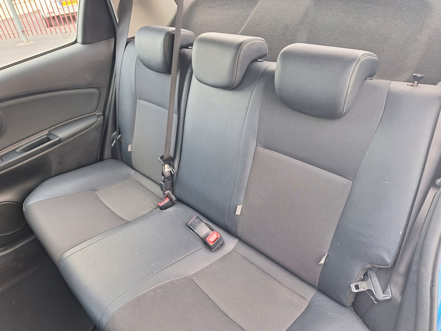 Used Toyota Yaris 2015 for sale - 76643478: Photo 31