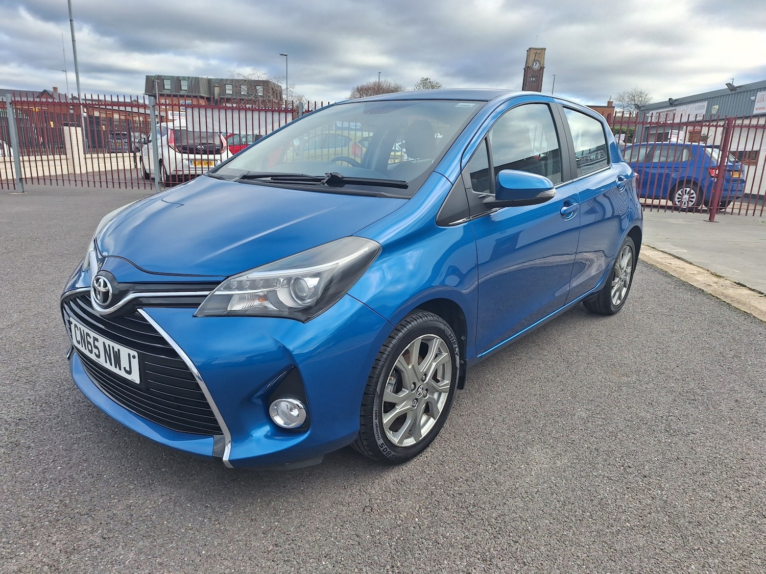 Used Toyota Yaris 2015 for sale - 76643478: Photo 48