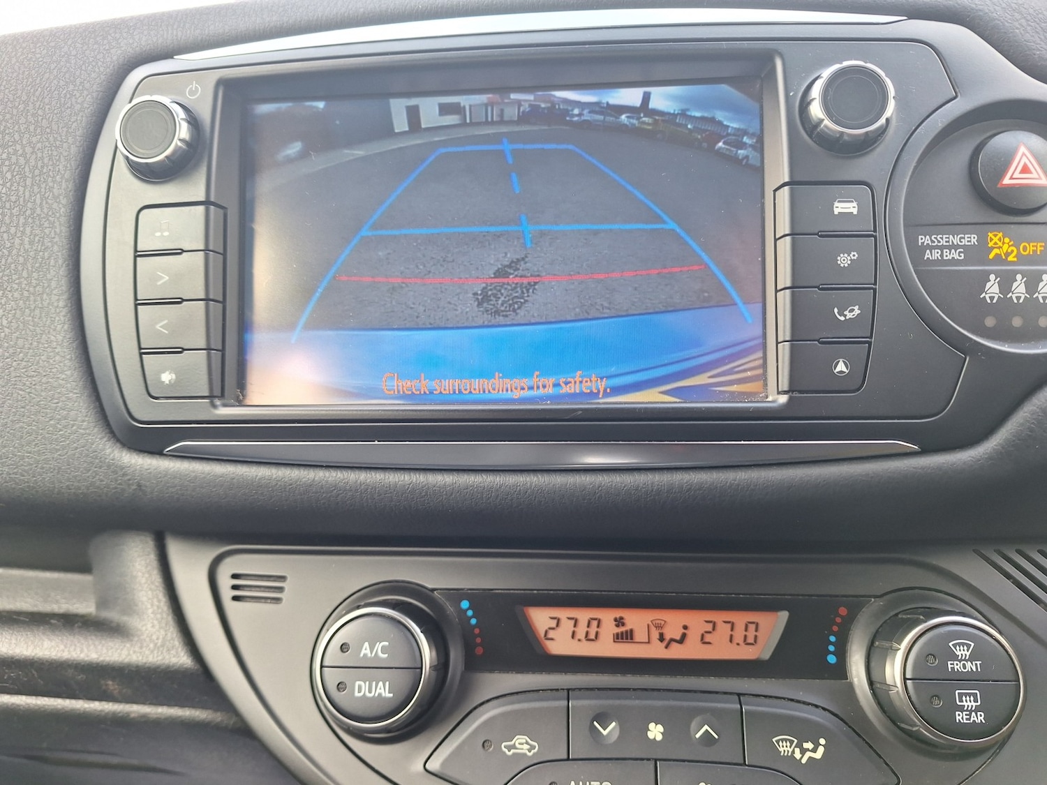 Used Toyota Yaris 2015 for sale - 76643478: Photo 5