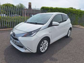 2016 - 1.0 VVT-i X-Pure 5dr