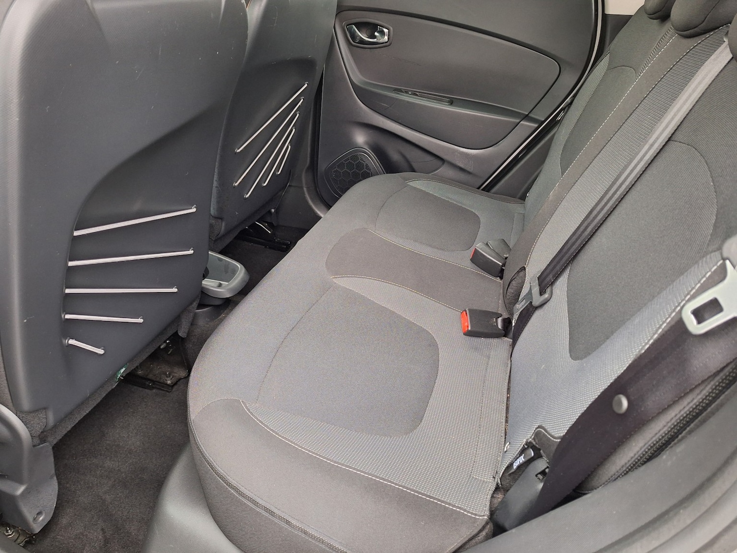 Used Renault Captur 2016 for sale - 77342633: Photo 37