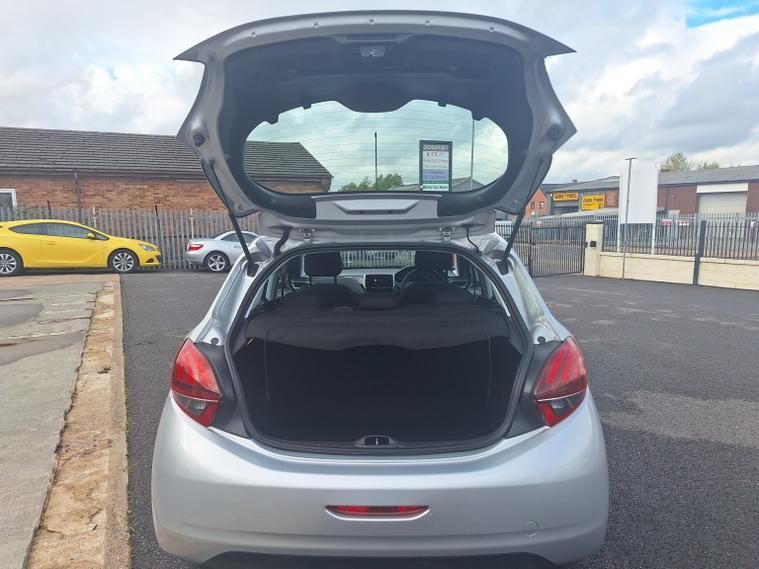 Used Peugeot 208 2018 for sale - 77687593: Photo 13