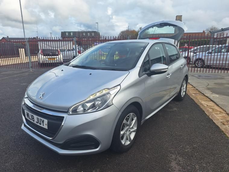 Used Peugeot 208 2018 for sale - 77687593: Photo 4