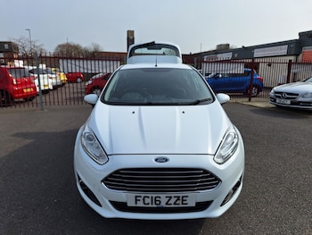 Used Ford Fiesta 2016 for sale - 78175812: Photo