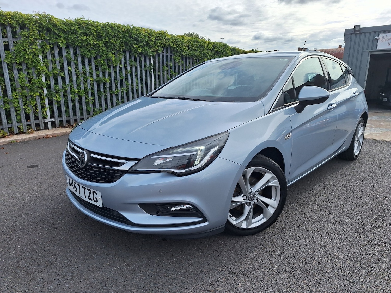 Used Vauxhall Astra 2017 for sale - 76579903: Photo 55