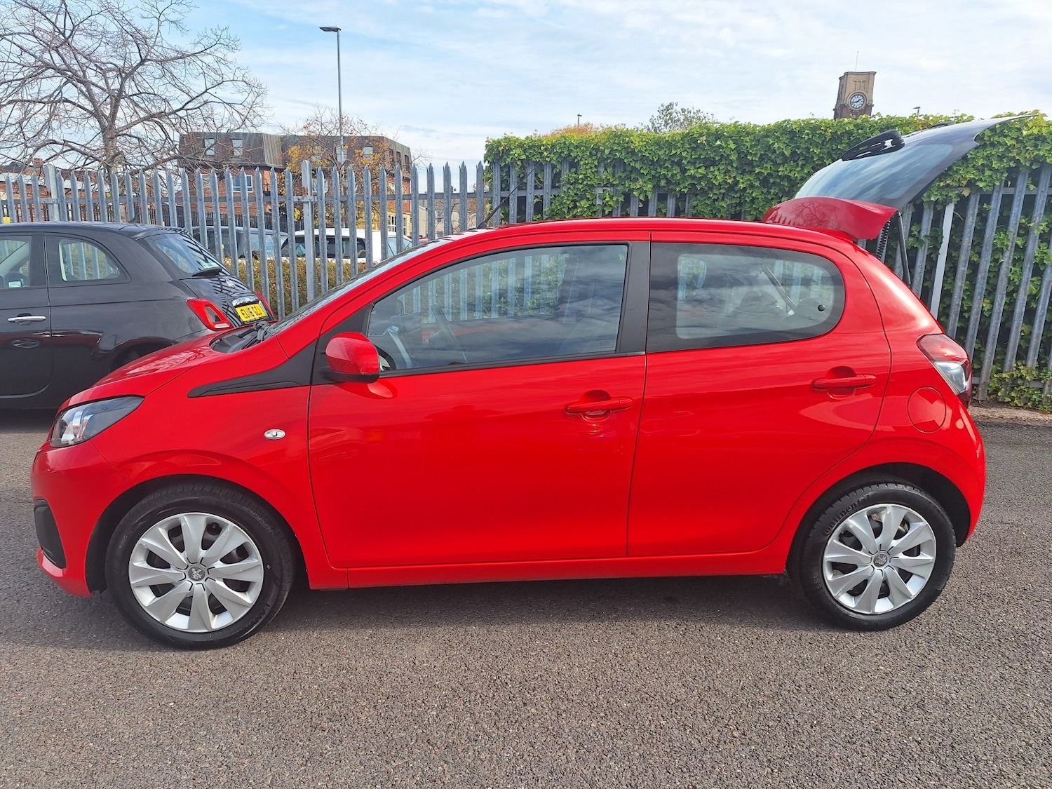 Used Peugeot 108 2016 for sale - 76579902: Photo 25