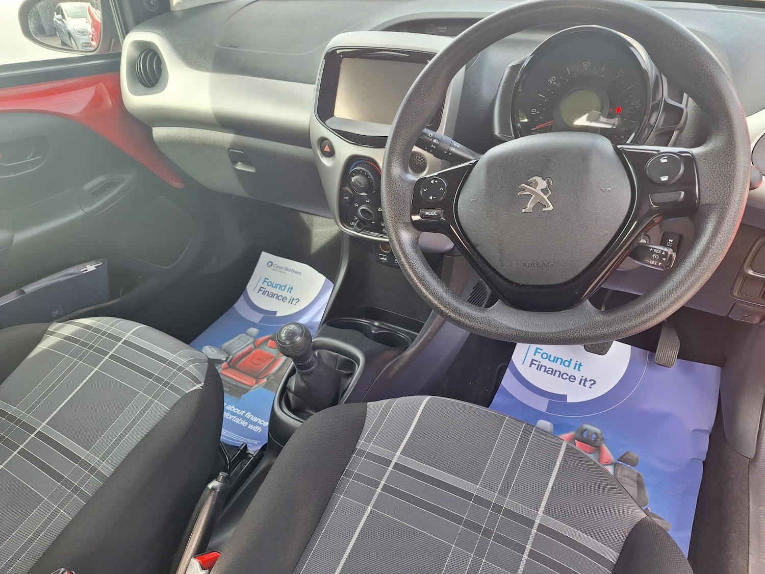 Used Peugeot 108 2016 for sale - 76579902: Photo 37