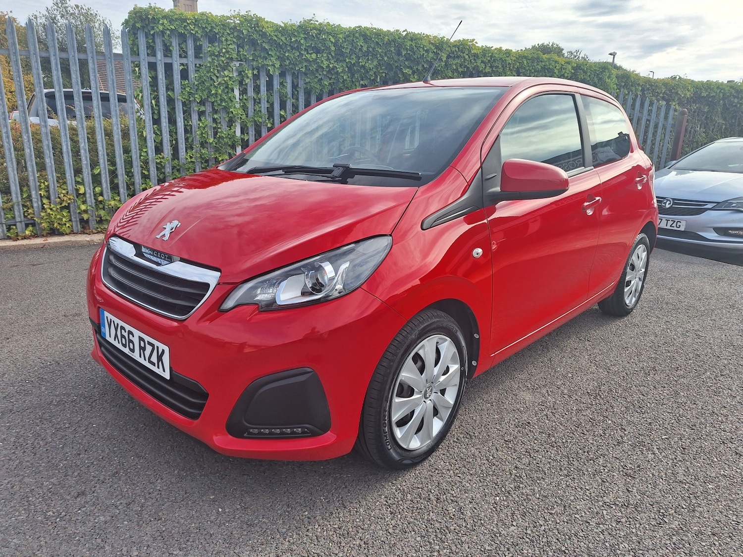 Used Peugeot 108 2016 for sale - 76579902: Photo 39