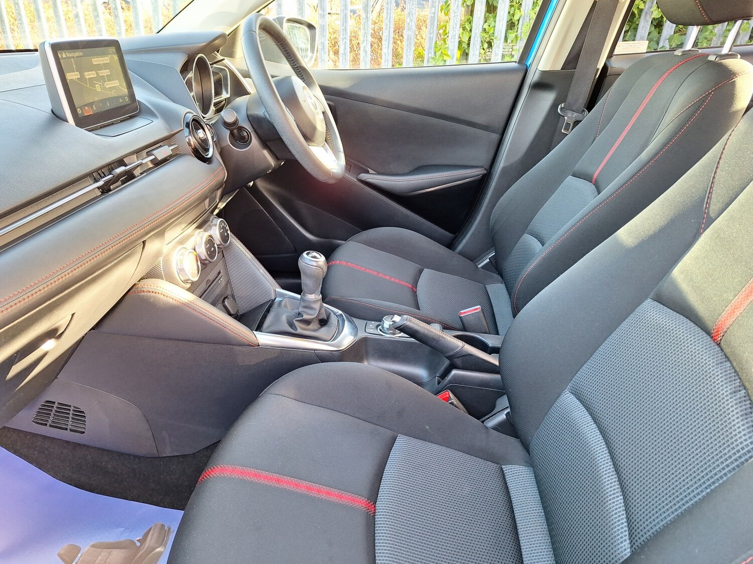 Used Mazda Mazda2 2015 for sale - 77370708: Photo 55