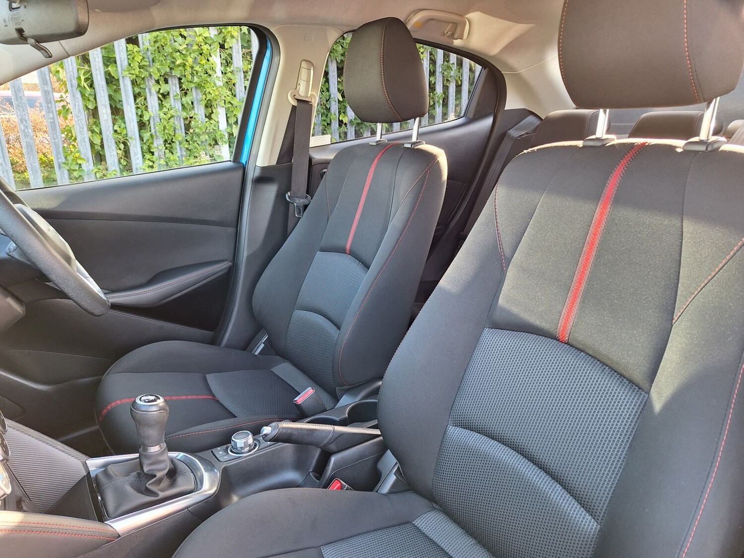 Used Mazda Mazda2 2015 for sale - 77370708: Photo 59