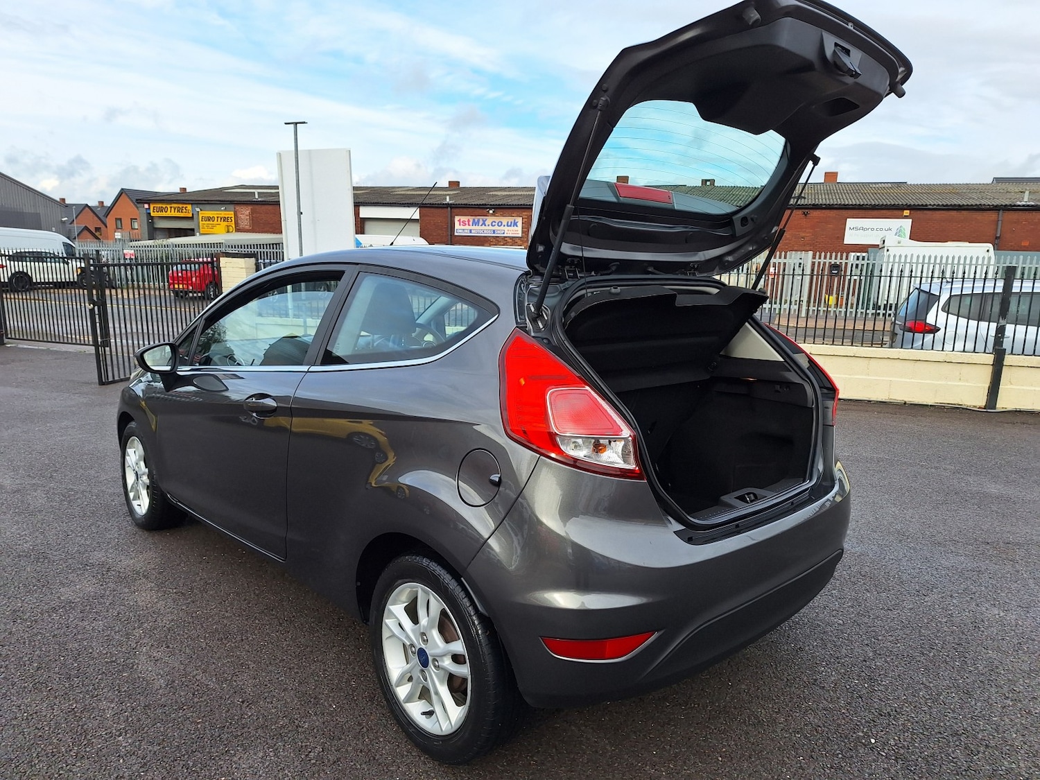Used Ford Fiesta 2015 for sale - 76687257: Photo 17