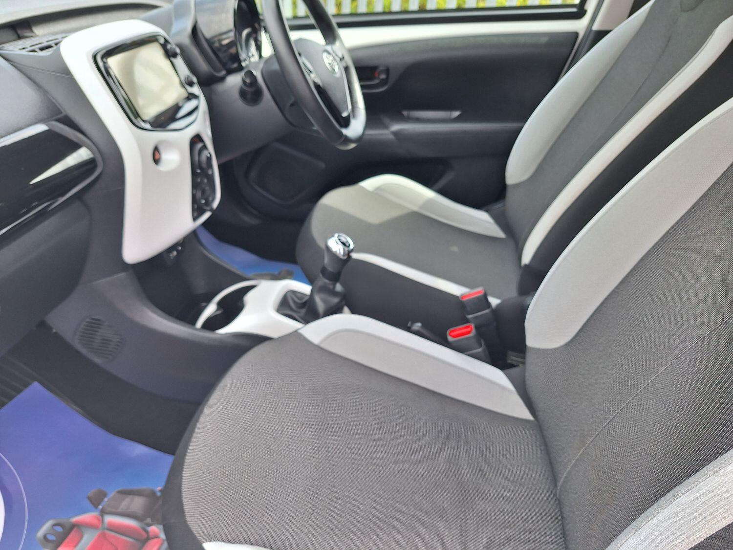 Used Toyota AYGO 2016 for sale - 76963344: Photo 25