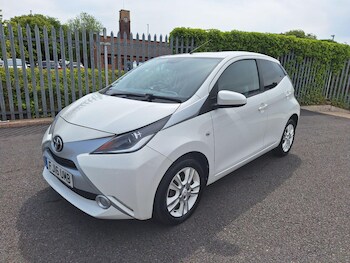 Used Toyota AYGO 2016 for sale - 76963344: Photo