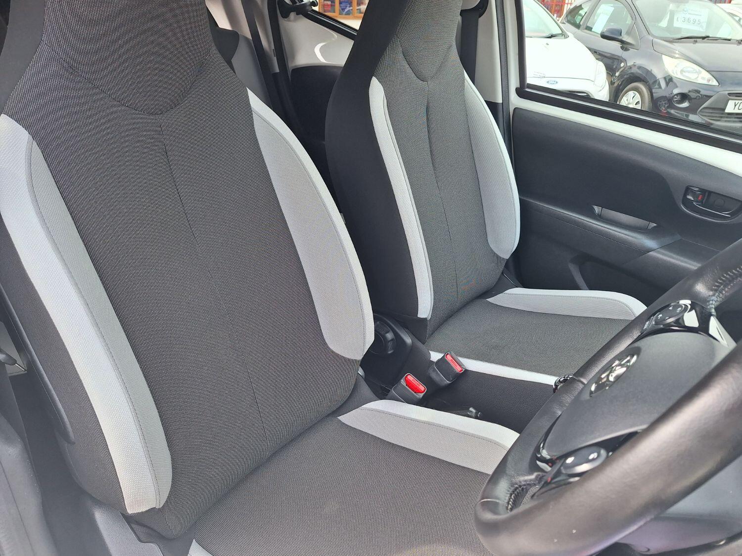 Used Toyota AYGO 2016 for sale - 76963344: Photo 48