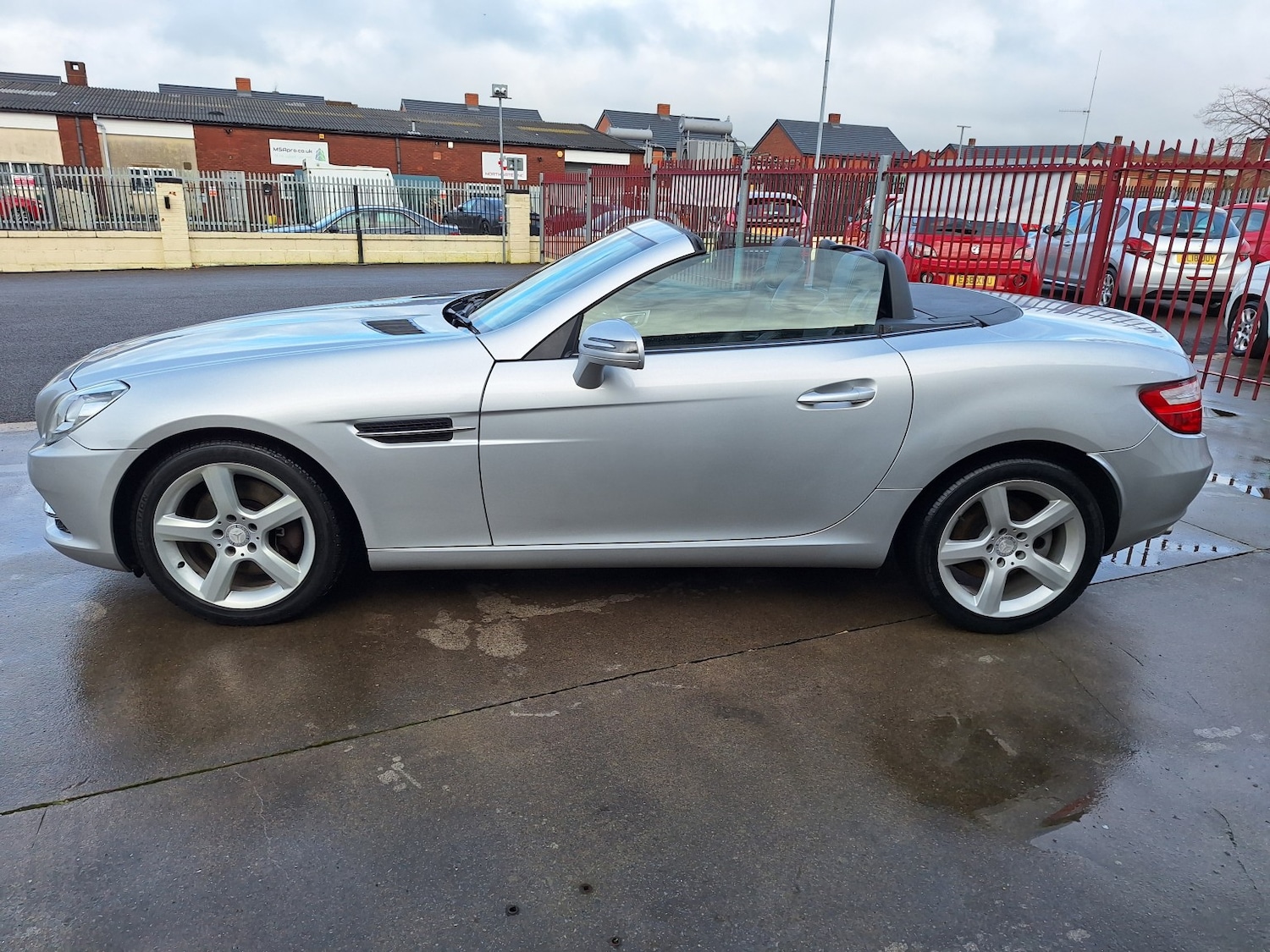 Used Mercedes-Benz SLK 2013 for sale - 77478136: Photo 24