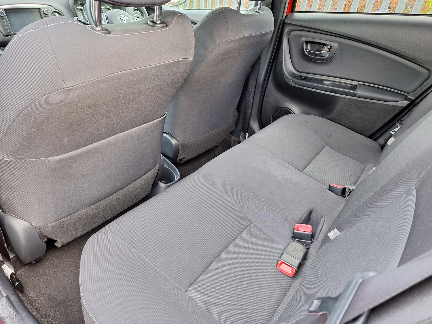 Used Toyota Yaris 2016 for sale - 77465655: Photo 17