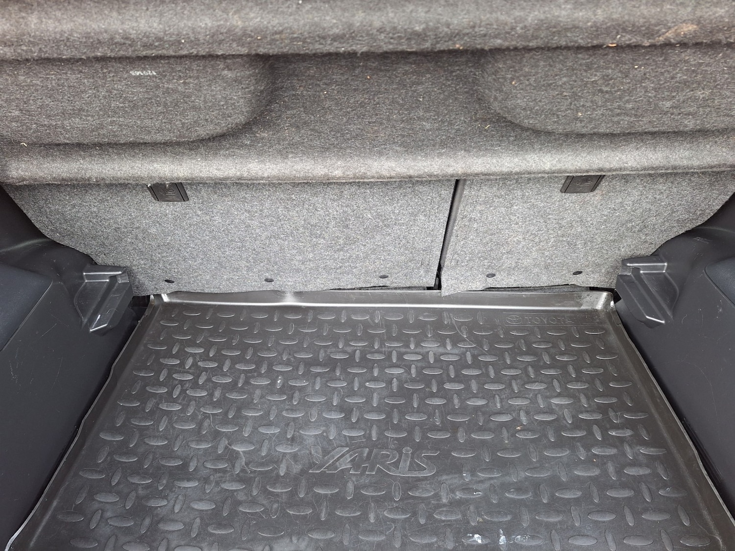 Used Toyota Yaris 2016 for sale - 77465655: Photo 24