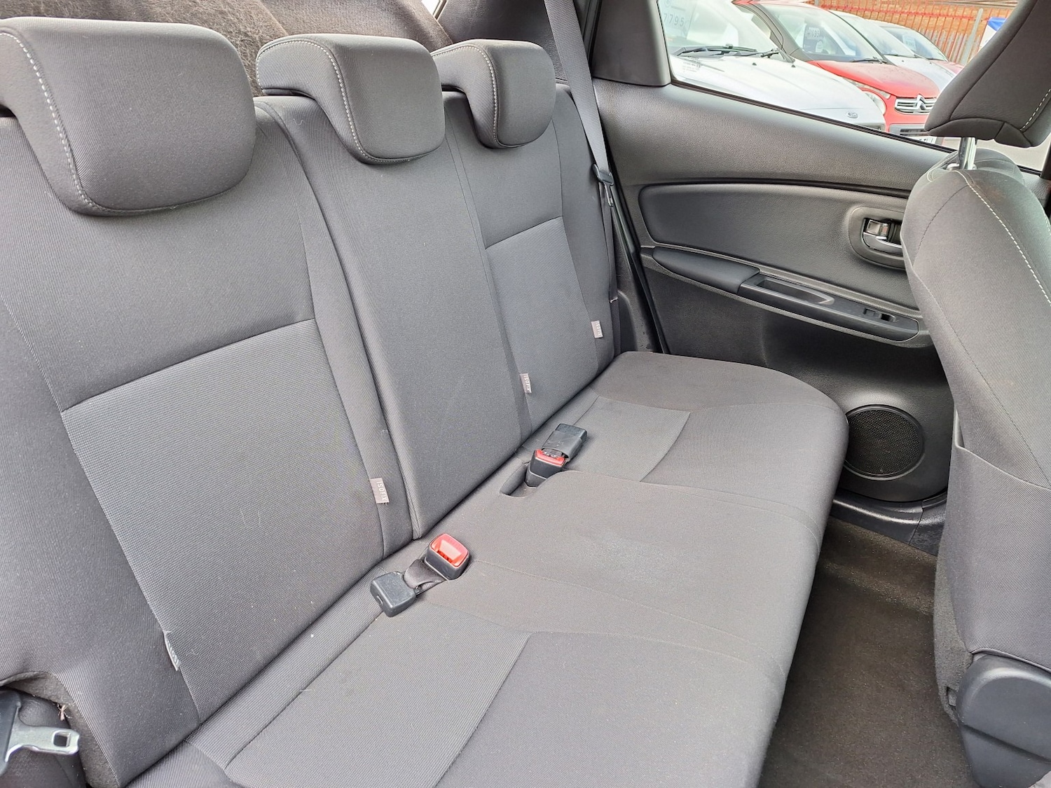 Used Toyota Yaris 2016 for sale - 77465655: Photo 28