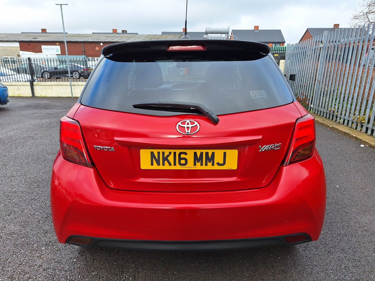 Used Toyota Yaris 2016 for sale - 77465655: Photo 43