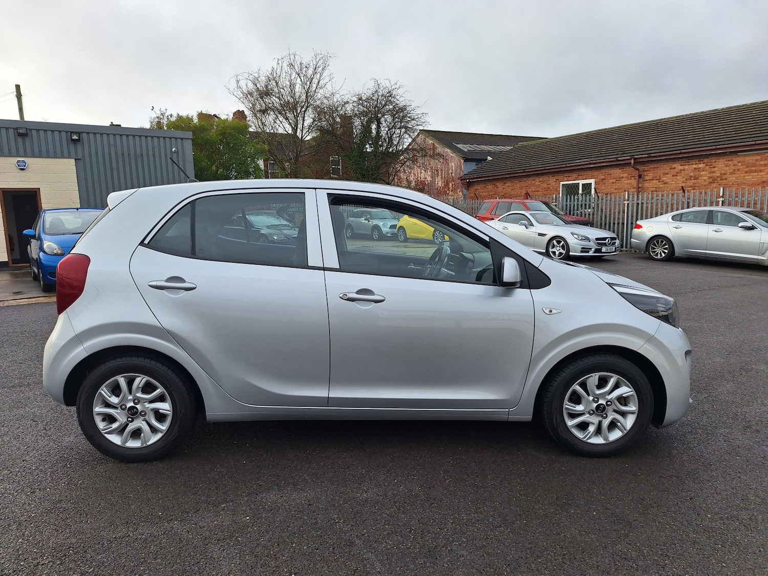 Used Kia Picanto 2018 for sale - 76741354: Photo 22