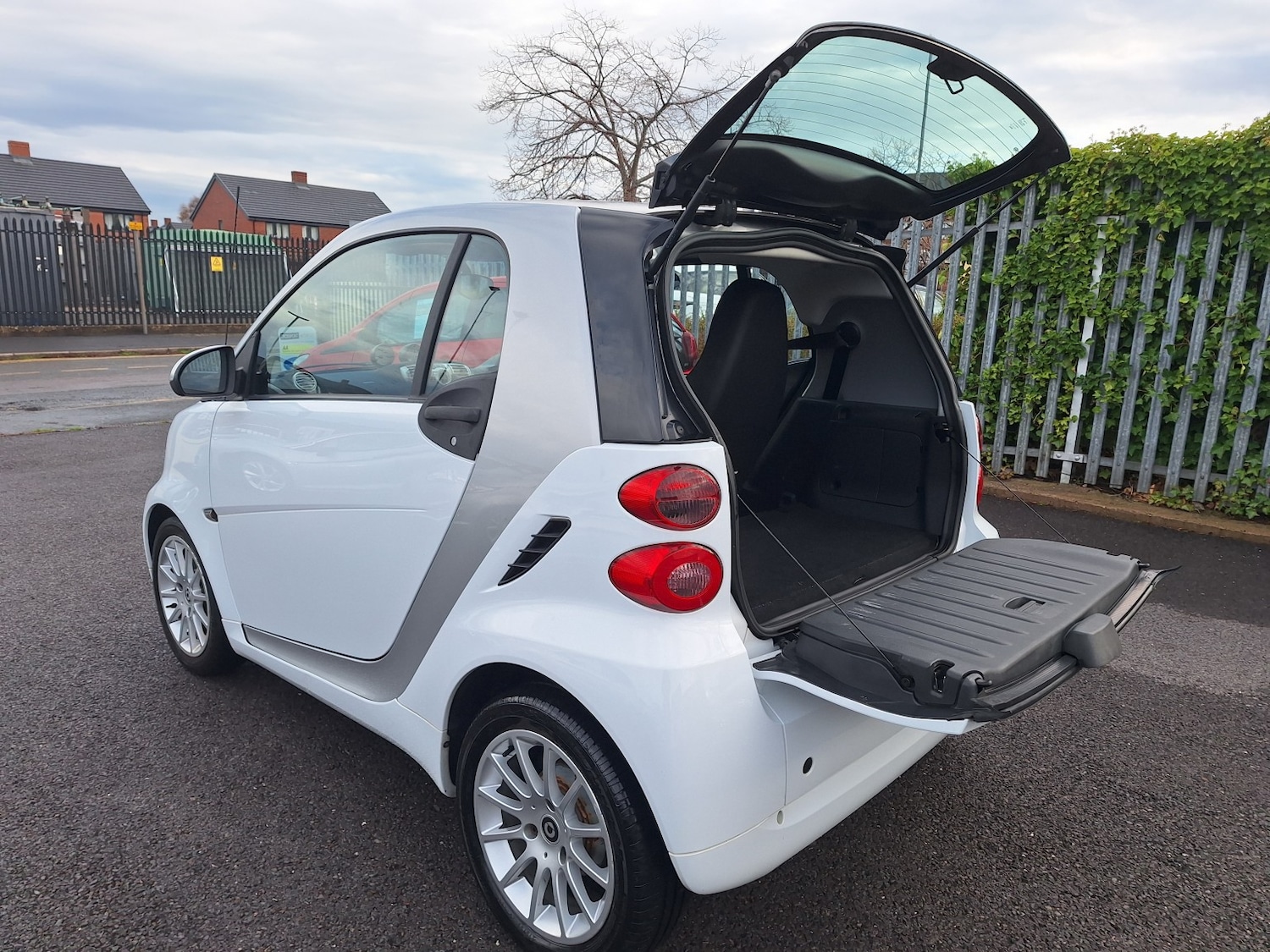 Used smart fortwo 2011 for sale - 76785046: Photo 19