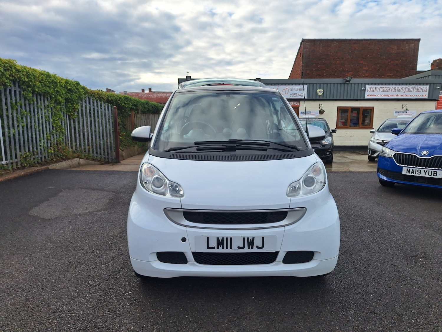 Used smart fortwo 2011 for sale - 76785046: Photo 2