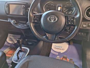Used Toyota Yaris 2018 for sale - 75215689: Photo