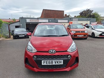 Used Hyundai i10 2018 for sale - 79815048: Photo