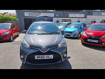 Used Toyota Yaris 2016 for sale - 75215694: Photo
