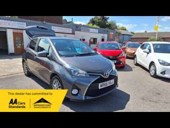 Used Toyota Yaris 2016 for sale - 75215694: Photo
